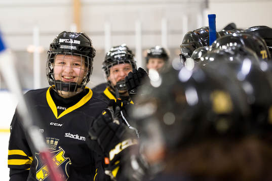 s Agnes Wilhelmsson jublar med lagkamrater