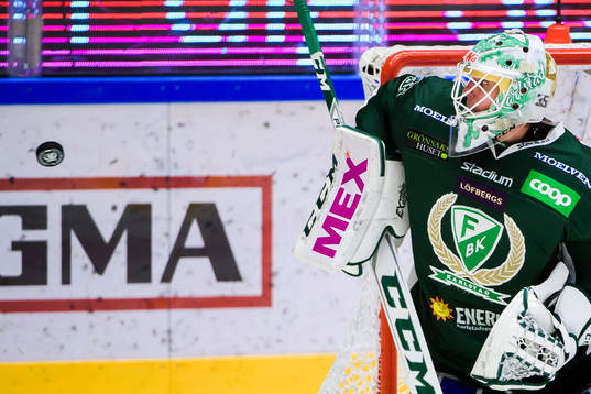 Färjestads målvakt Adam Werner