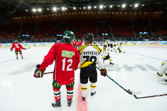 Frölundas Max Friberg och Brynäs Daniel Mannberg