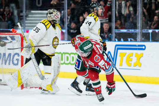 Frölundas Patrik Carlsson jublar