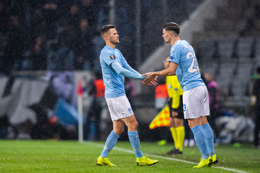 Arnór Ingvi Traustason swaps with Marcus Antonsson of