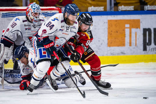 Luleås Robin Kovacs och Linköpings Jimmy Andersson