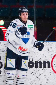 Karlskogas Fredrik Forsberg jublar