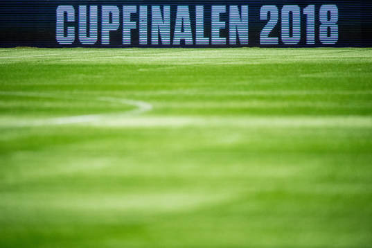 A "Cupfinalen 2018" banner