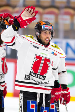 Örebros Aaron Palushaj jublar