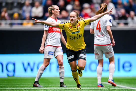 Guro Reiten of LSK Kvinner celebrates