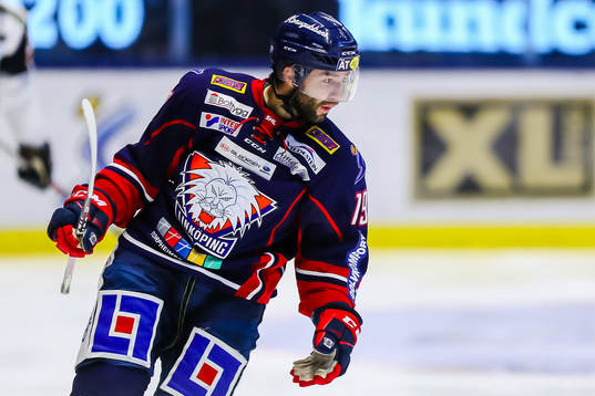Linköpings Joe Whitney jublar