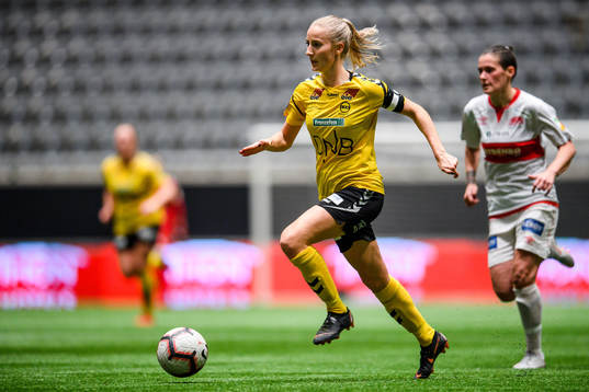 Anja Sønstevold of LSK Kvinner