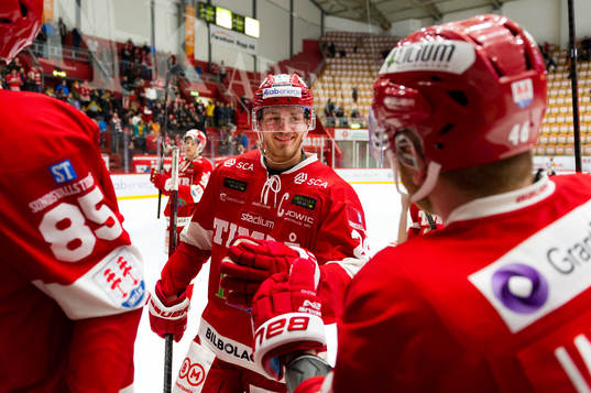 Timrås Hampus Larsson jublar