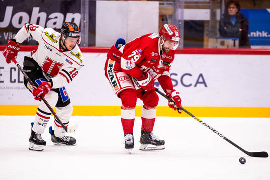 Örebros Rodrigo Abols och Timrås Ludvig Rensfeldt