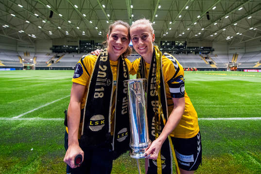 Ingrid Moe Wold and Anja Sønstevold of LSK Kvinner pose