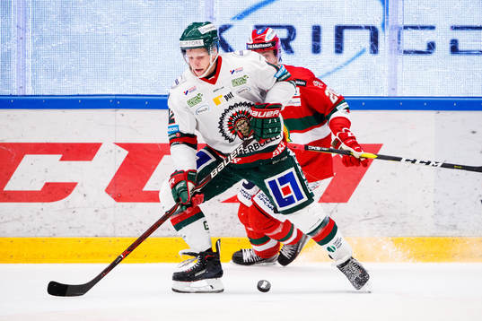 Frölundas Max Friberg och Moras Kevin Goumas