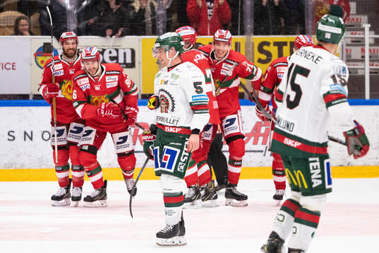 Frölundas Chay Genoway och Anders Grönlund  deppar