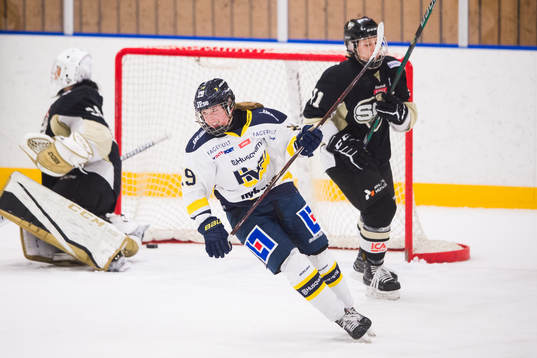 s Felizia Wikner-Zeinkiewicz gör 3-1 och jublar