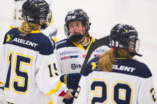 s Sanni Hakala, Linnea Andersson, Felizia Wikner-Zeinkiewicz