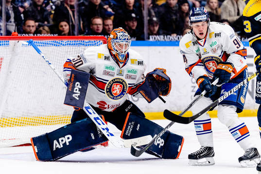 Växjös målvakt Viktor Fasth och Joel Persson
