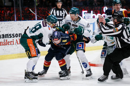 Djurgårdens Jonathan Davidsson i bråk med  Färjestads