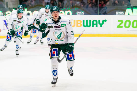 Färjestads Michael Lindqvist jublar