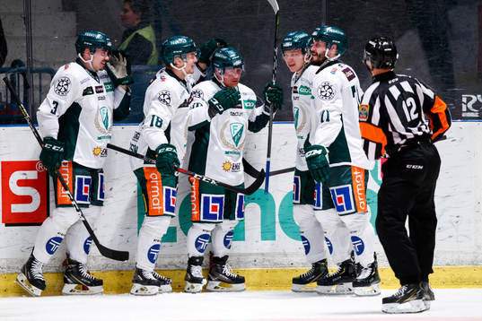Färjestads Marcus Nilsson jublar