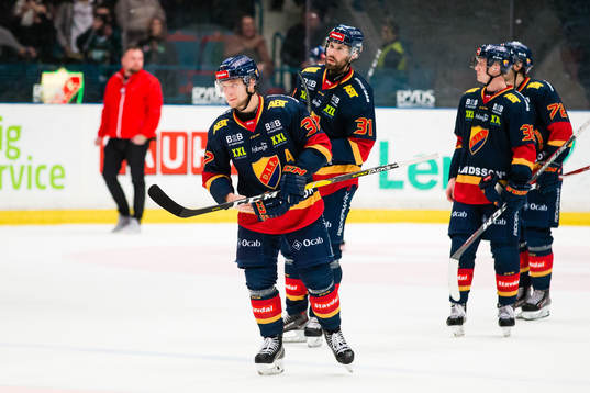 Djurgårdens Jesper Pettersson och Dick Axelsson  deppar