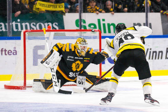 Skellefteås målvakt Gustaf Lindvall
