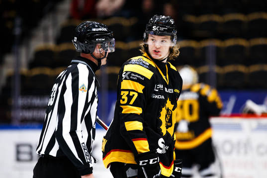 Skellefteås Albin Eriksson får matchstraff