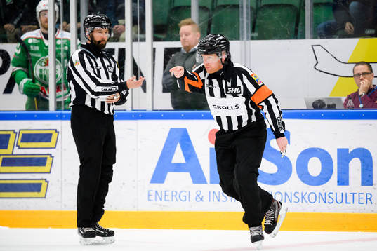 Domaren godkänner Luleås 0-1 mål