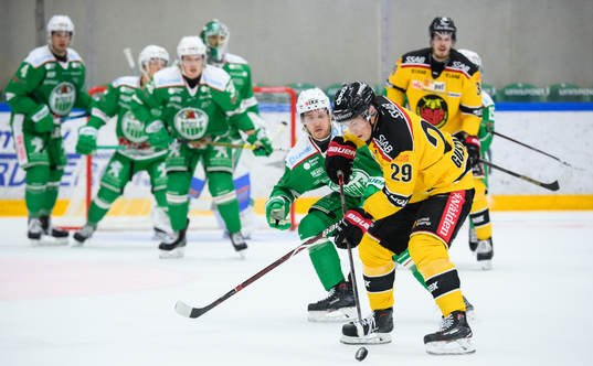 Luleås Erik Gustafsson och Rögles Linus Sandin