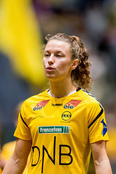 Synne Skinnes Hansen of LSK Kvinner
