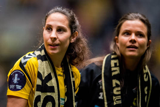 Ingrid Moe Wold and Cathrine Dekkerhus of LSK Kvinner