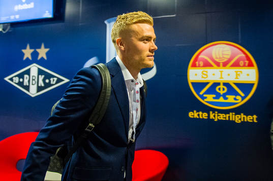 Eirik Ulland Andersen of Strømsgodset arrives