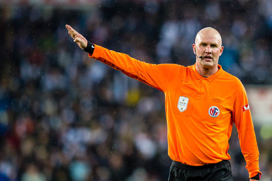 Trond Ivar Døvle, referee