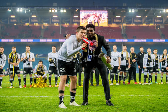 Pål André Helland and Igho Ogbu of Rosenborg celebrate