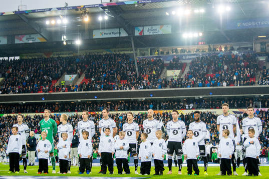 Mike Jensen, goalkeeper André Hansen, Birger Meling,