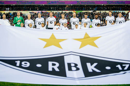 Mike Jensen, goalkeeper André Hansen, Birger Meling,