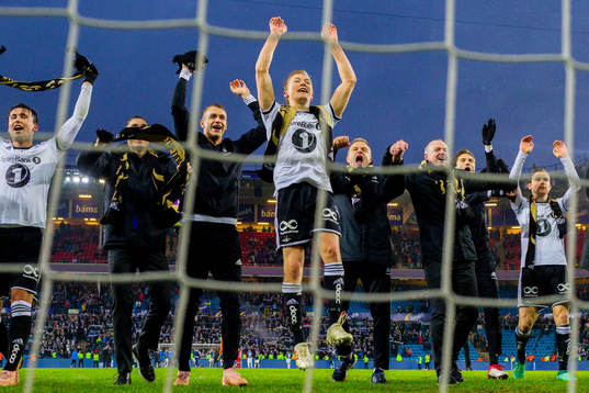Birger Meling of Rosenborg celebrates