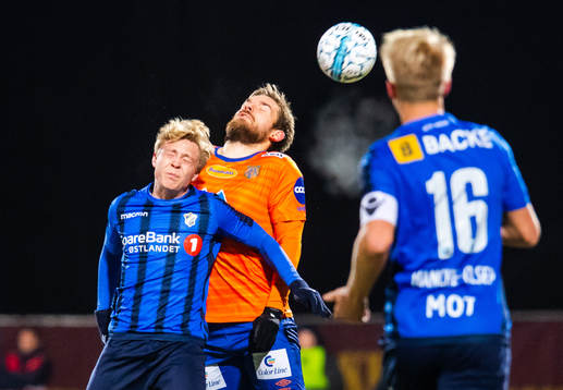Ola Brynhildsen of Stabæk and Oddbjørn Lie of Aalesund