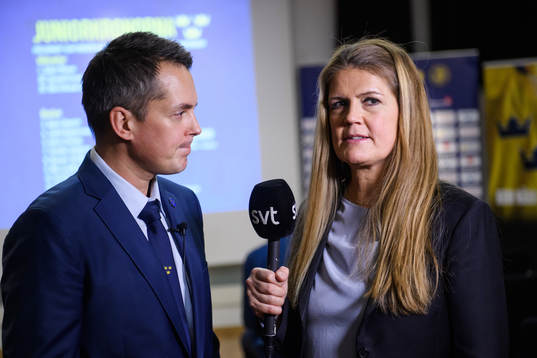 s programledare  Marie Lehmann