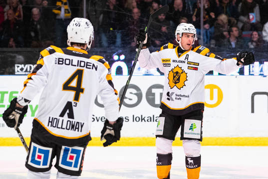 Skellefteås Joakim Lindström jublar