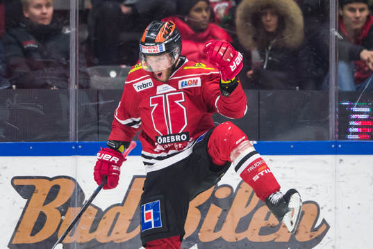 Örebros Tom Wandell jublar