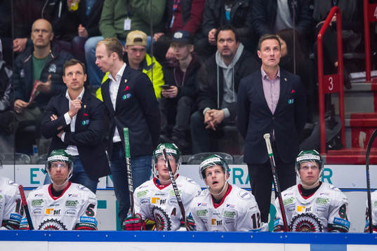 Frölundas tränare Roger Rönnberg deppar