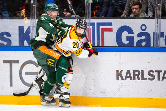 Färjestads Tomi Sallinen och Luleås Jack Connolly