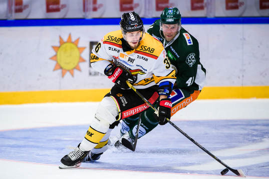 Luleås Emil Larsson och Färjestads Ilari Melart