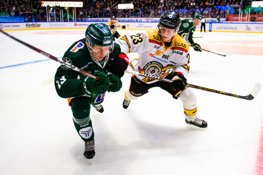 Färjestads Daniel Viksten och Luleås Jesper Sellgren