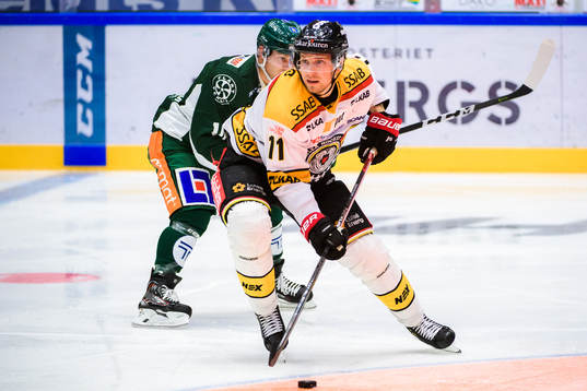 Färjestads Marcus Nilsson och Luleås Petter Emanuelsson