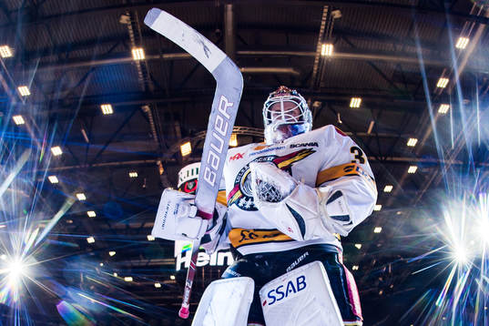 Luleås målvakt Joel Lassinantti deppar