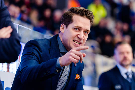 Växjös tränare Sam Hallam
