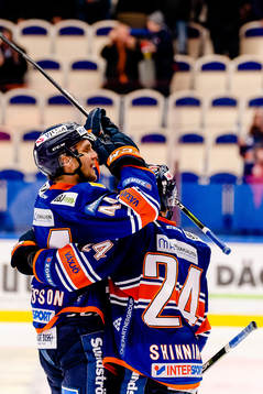 Växjös Peter Andersson jublar