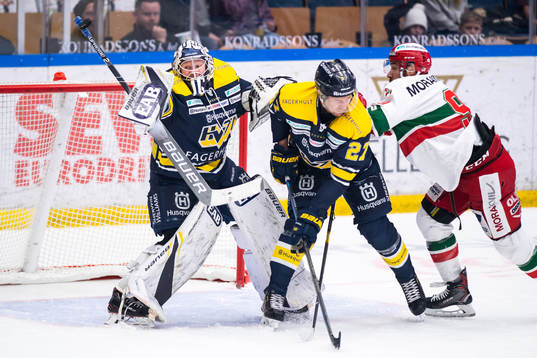 s målvakt Jonas Gunnarsson och David Gustafsson