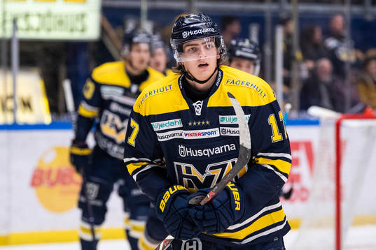 s Isac Brännström jublar